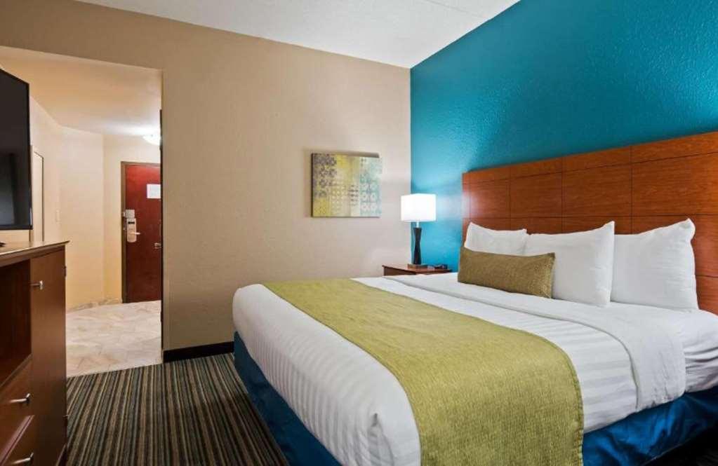 Best Western Eagles Inn Моргед Номер фото