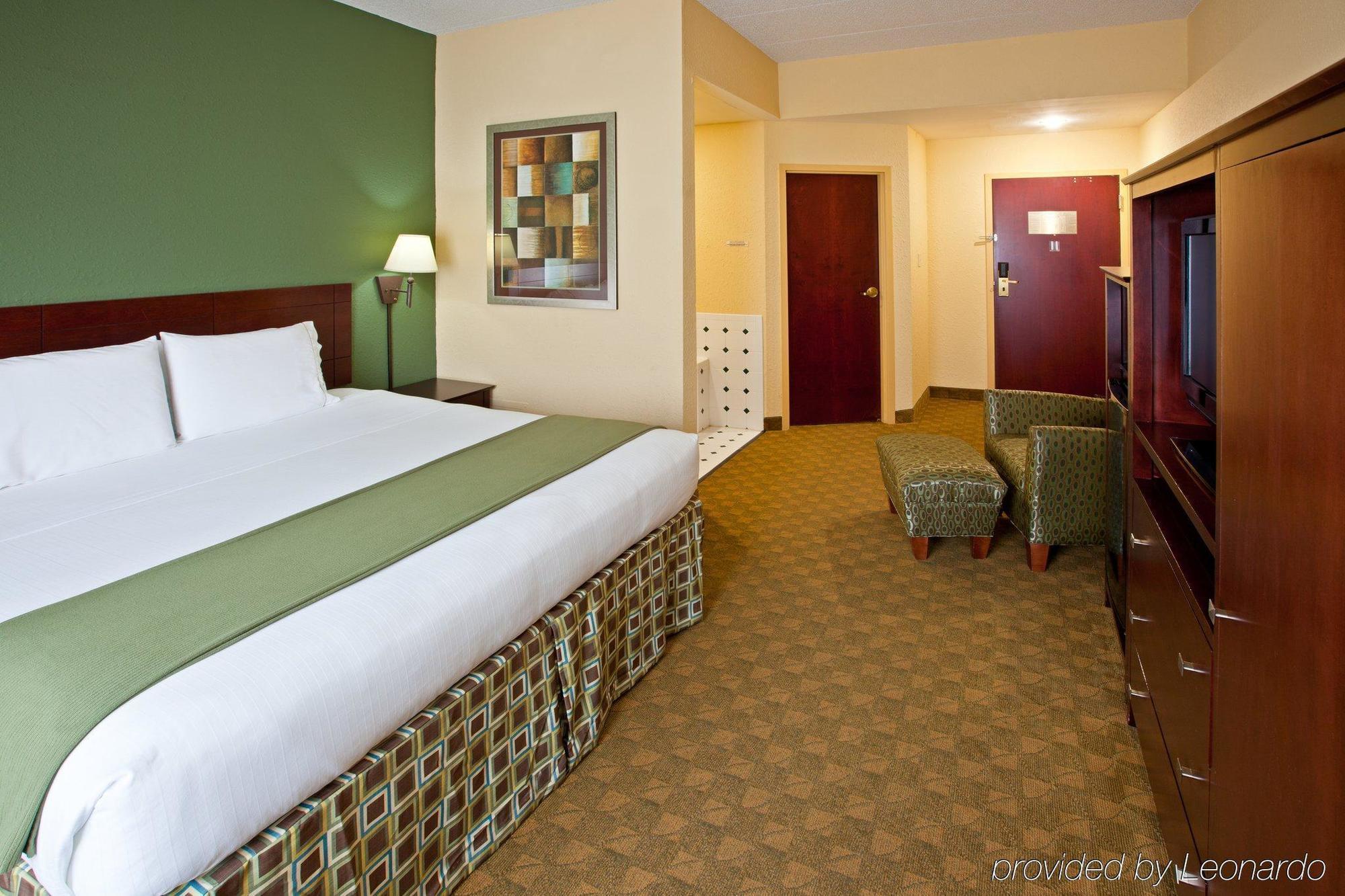 Best Western Eagles Inn Моргед Номер фото