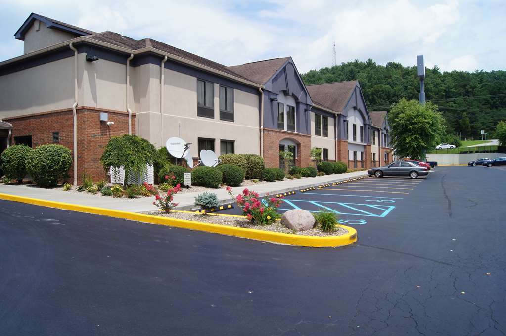 Best Western Eagles Inn Моргед Екстер'єр фото
